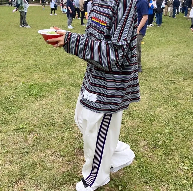 Description Picture 3 of item2024 Oversize White Wide Leg Pants Men Women Blue Embroidered Butterfly Pants Classic Knitted Edge Japan Harajuku Trousers