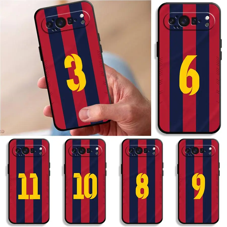 Football-Themed Phone Case - Stylish Protective  Cover
