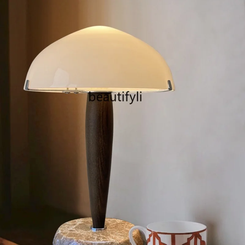 

Nordic Style Retro Table Lamp Light Luxury Modern Minimalist New Chinese Style Desk Glass Lampshade Bedroom Bedside Lamp