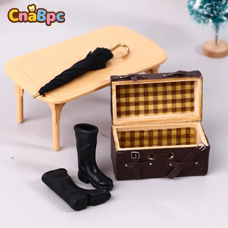 

4Pcs/Set 1:12 Dollhouse Miniature Travel Kit Rain Boots Umbrella Leather Suitcase Luggage Vintage Pretend Play Furniture Toys