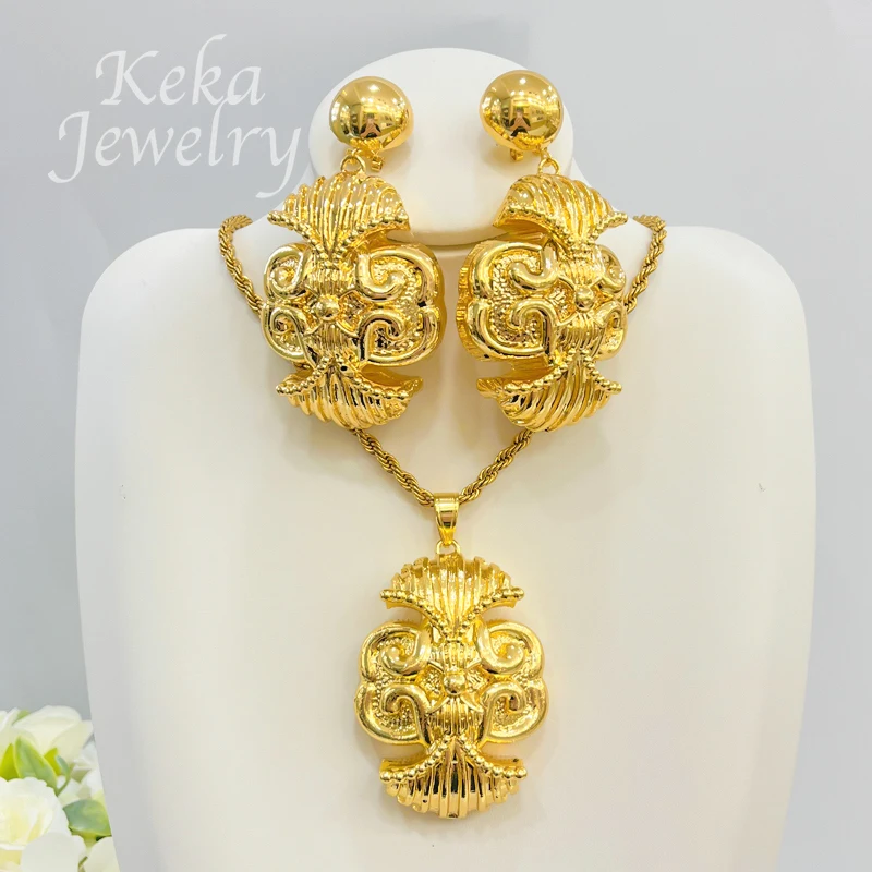 

Lady Jewelry Set Copper Bold Earrings Pendant Necklace 18K Gold Plated Jewelry for Women Daily Wear Party Accessories Gifts