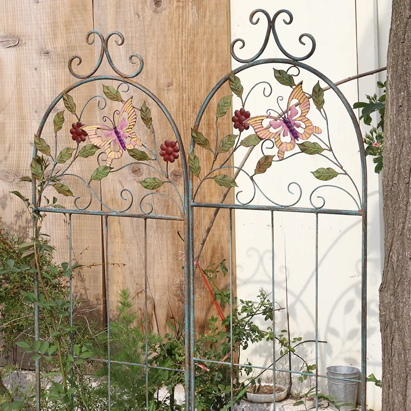 

135x41cm Rustic Metal Garden Panels Plant Trellis with Flower Butterfly Climbing Plants Arched Fence for Patio Lawn Yard Wall