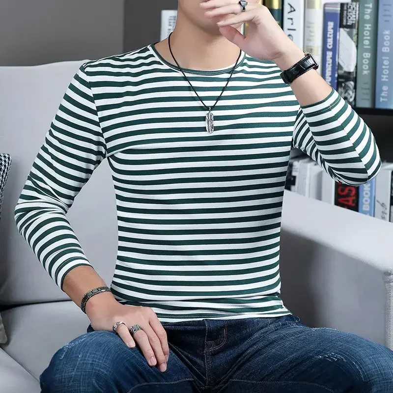 Camisetas de gran tamaño para hombre, ropa masculina de cuello redondo, color rojo, talla grande, rayas, tendencias de moda coreanas originales de otoño 2024, Harajuku