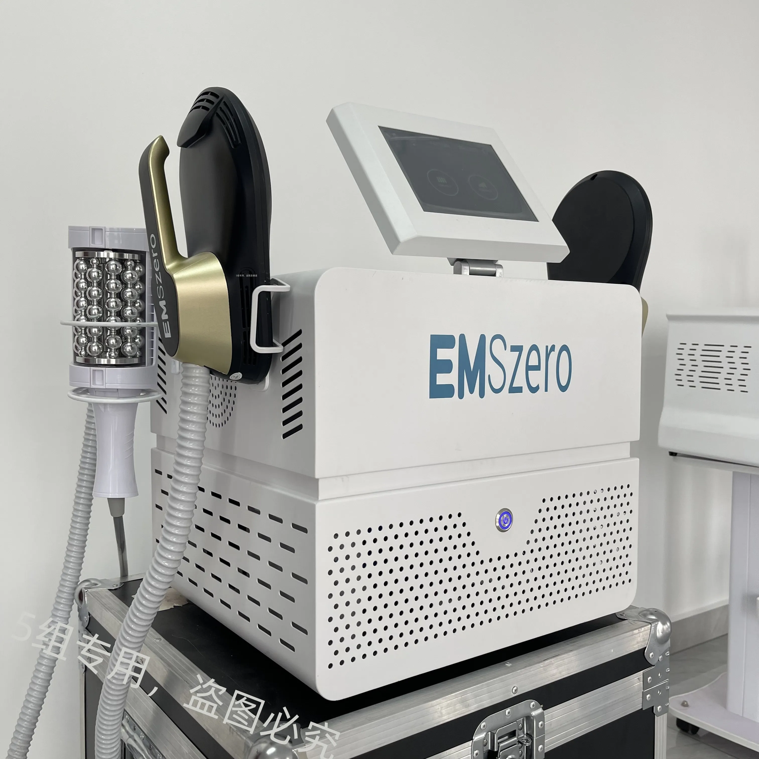 Рисунок 3 - EMSzero Roller NEO RF Machine 2023