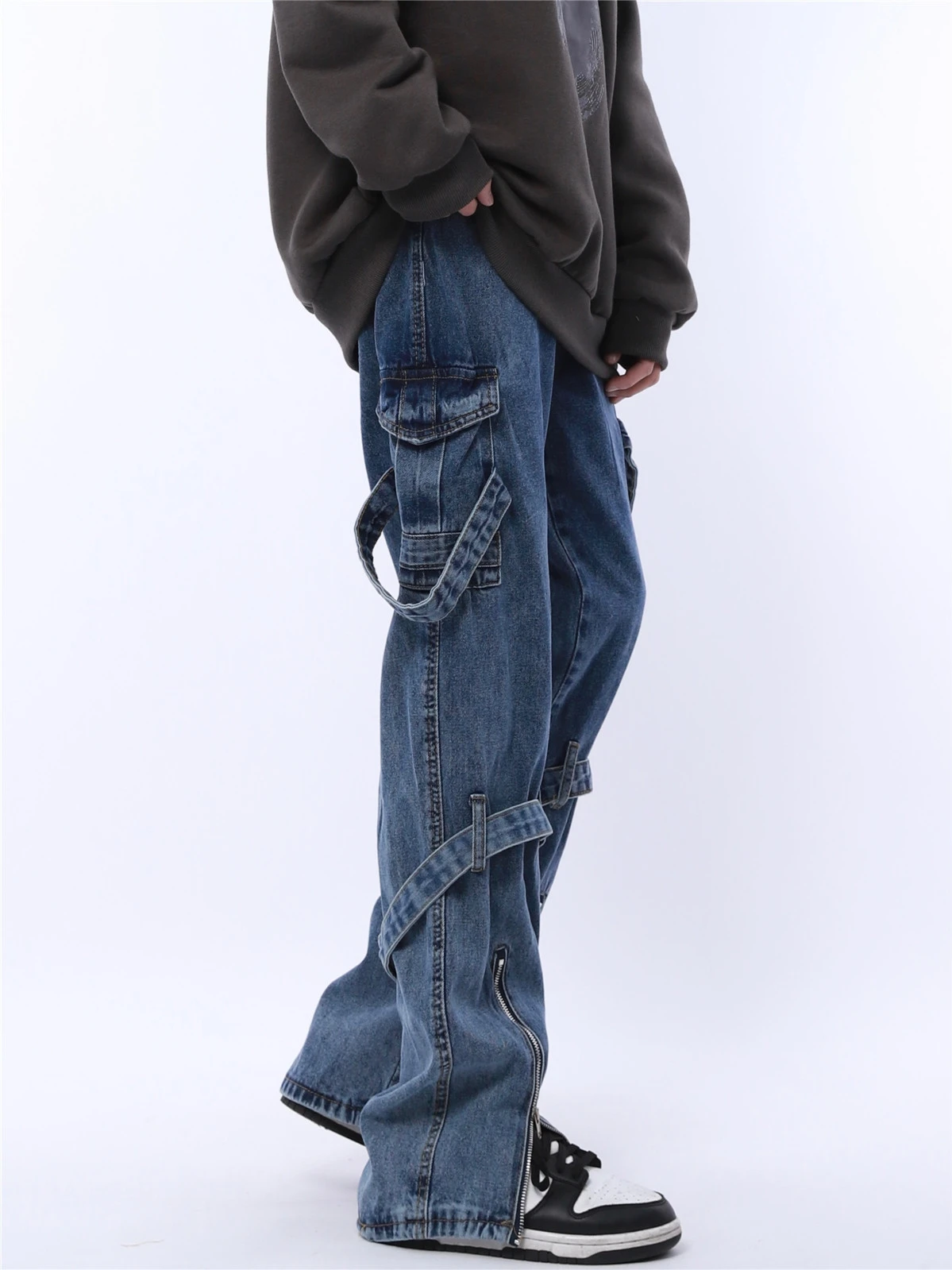 

Loose Women's Jeans