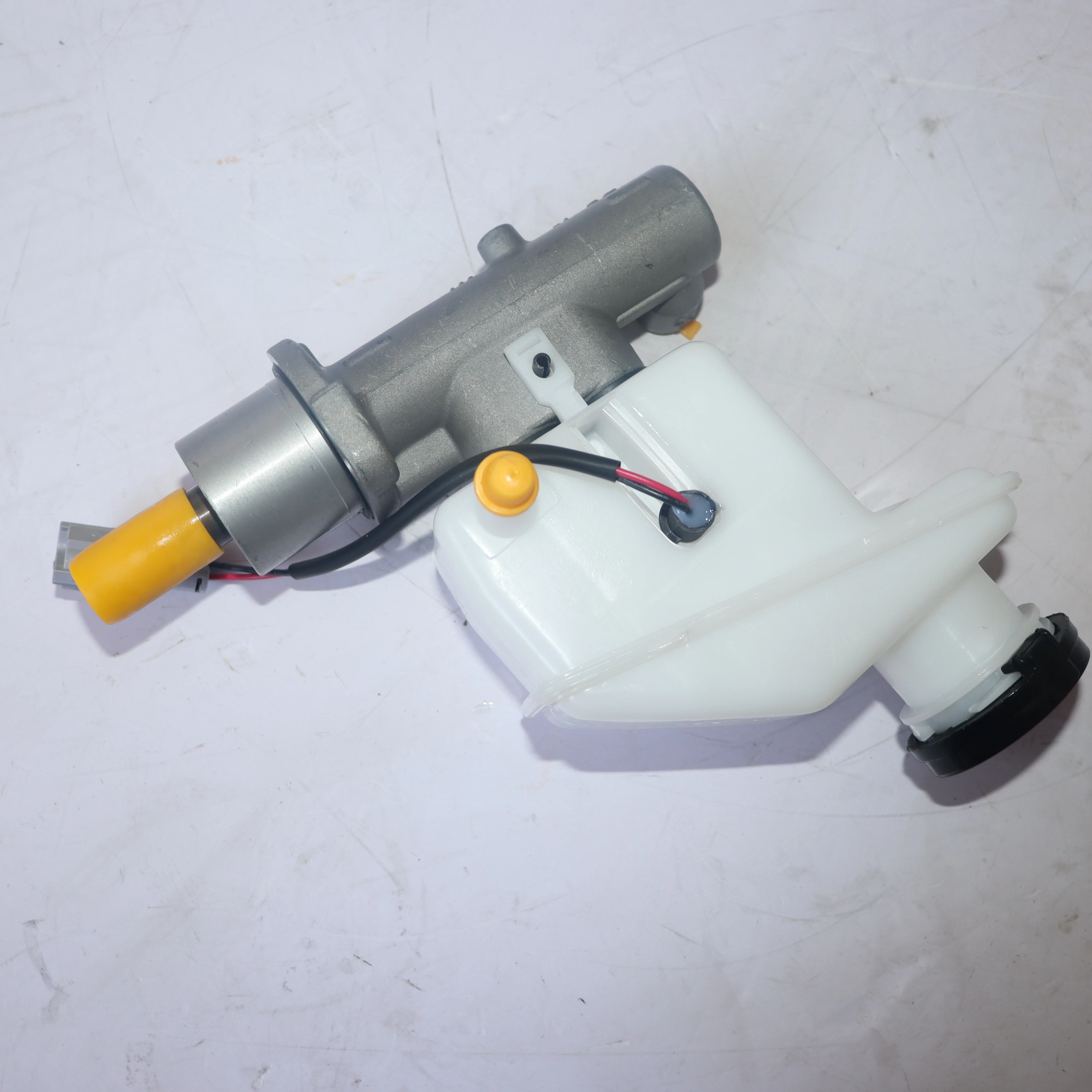 Brake Master Cylinder /Brake Vacuum Pump For Changan Chana Alsvin 475 1.5L