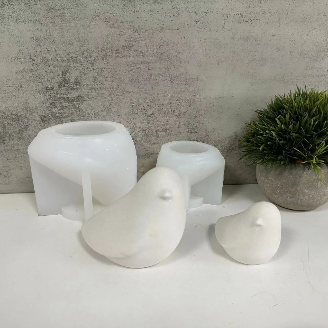 Stereoscopic Bird Candle Mold Concrete
