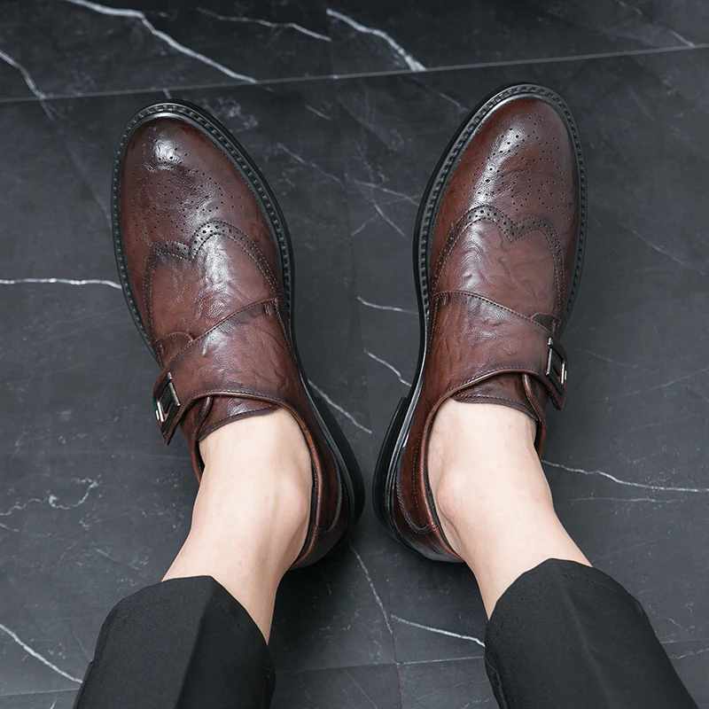 High Quality Men Daily Leather Shoes British Style Business Oxford Manager Man Brock Carving Shoes Buckle Fashion Dress