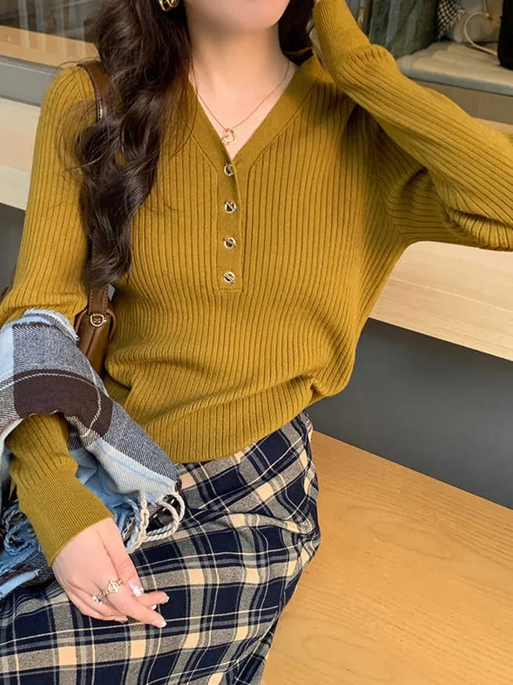 New Autumn and Winter Women's Clothing V-neck Button-decorated Long-sleeved Sweater Slim-fitting Elegant Knitwear Bottoming Top