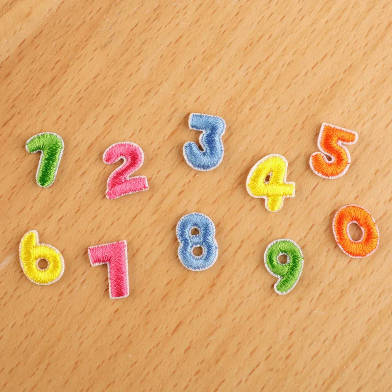 Mini Cartoon Alphabet English Letters Badge AZ Clothes Sticker Tiny Number Patches Fabric Embroidery Applique Iron O