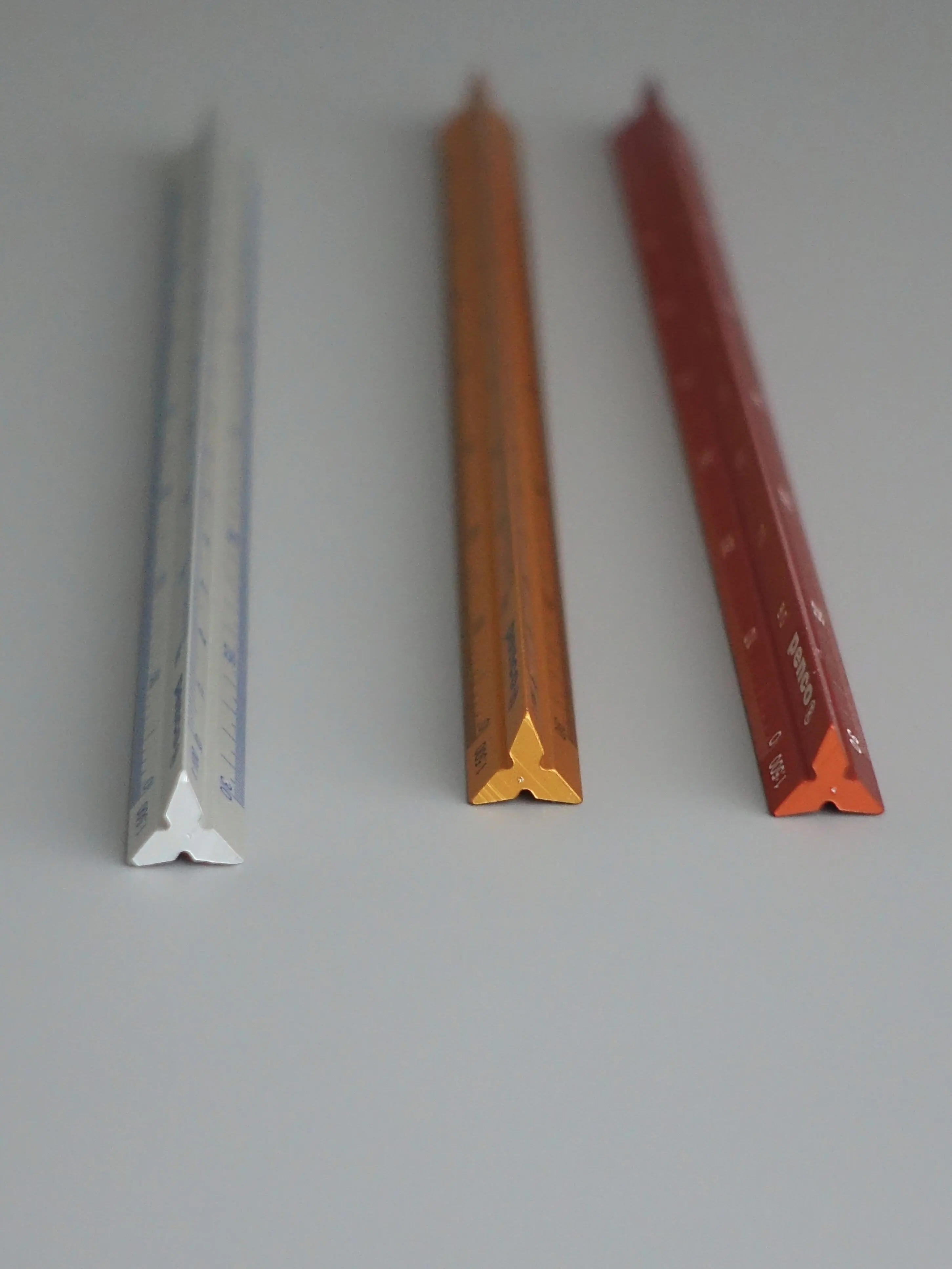 HIGHTIDE Penco 15cm 금속 삼각자 - 건축가와 디자이너를 위한 정밀 자