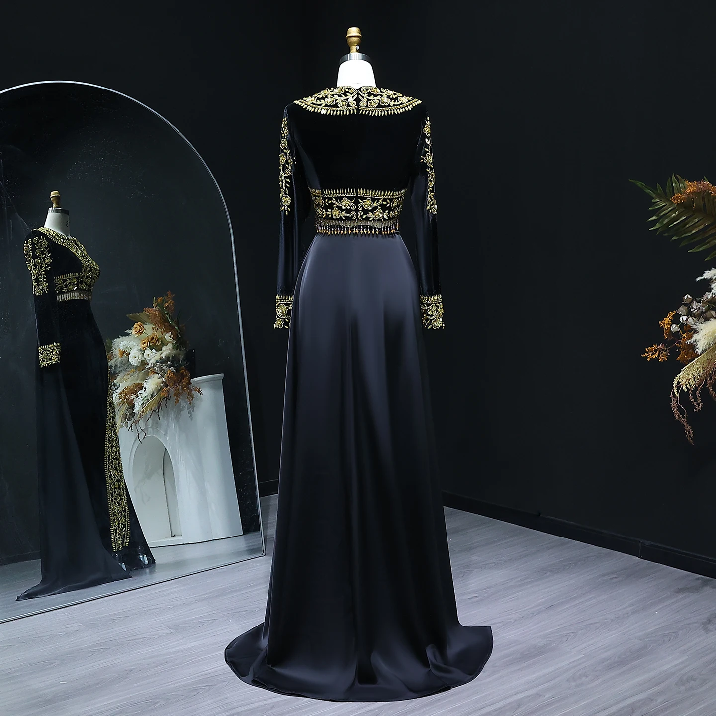 chinese dress ladies Cha Cha Long Sleeve Thigh Split Dress Black