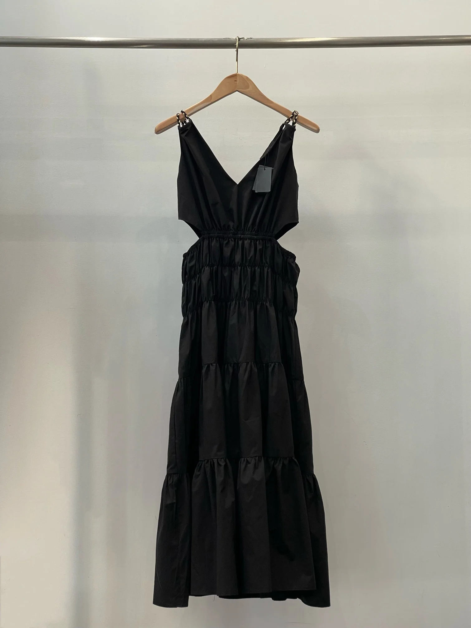 

Новинка 2023ранней осени, элегантное черное ажурное платье с лямкой на шее, юбка