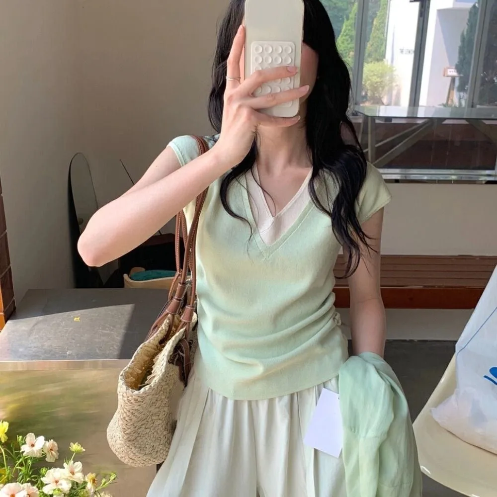 Simple Patchwork Fake Two Pieces T-shirts V-neck Korean Style Slim Crop Top Short Sleeve Sweet Girl's Top Streetwear