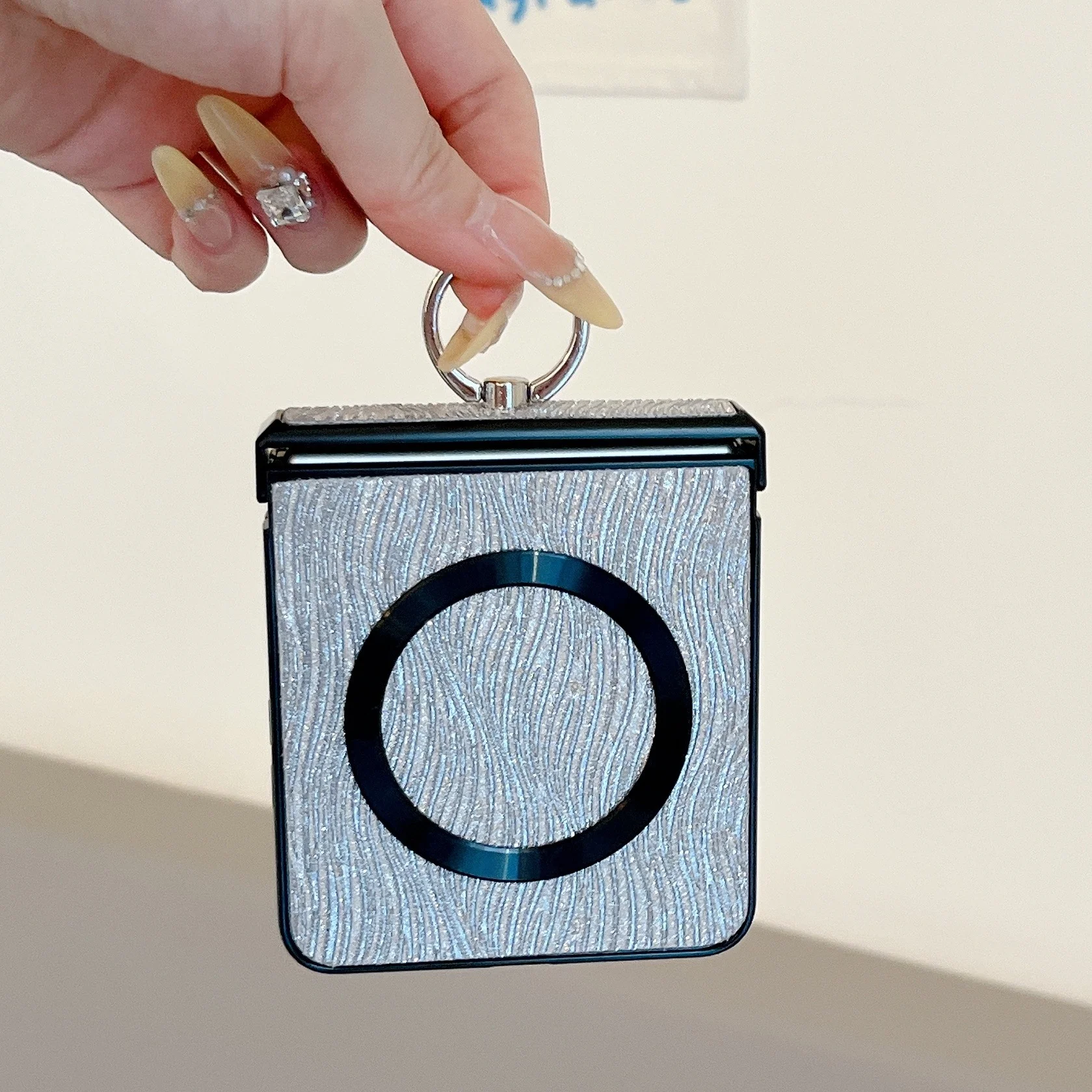 Bling Water Ripple Glitter Magnetic Hinge Ring Holder Case