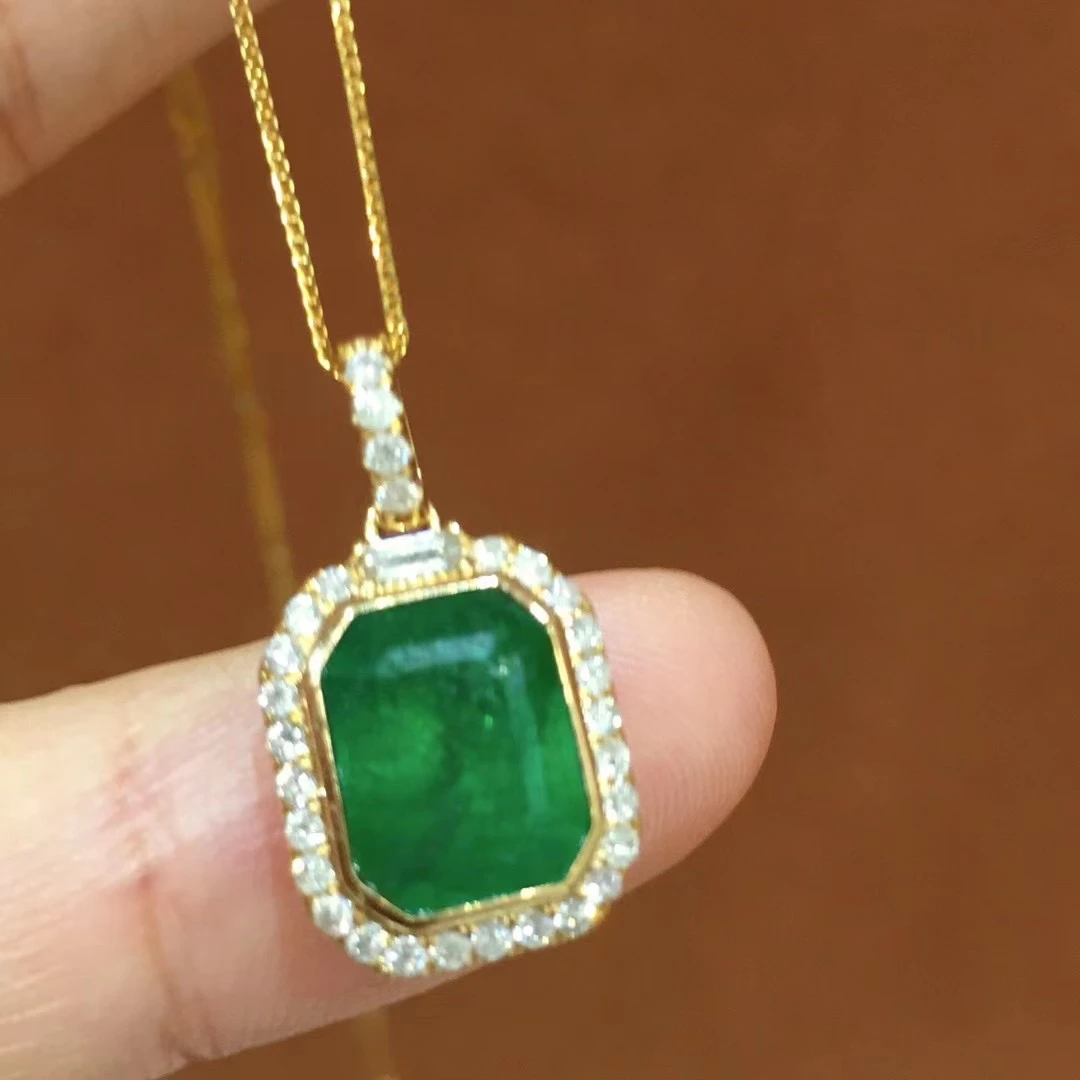 LR Fine Jewelry 18K Solid Gold Green Emerald Pendant Emearld 2.86ct