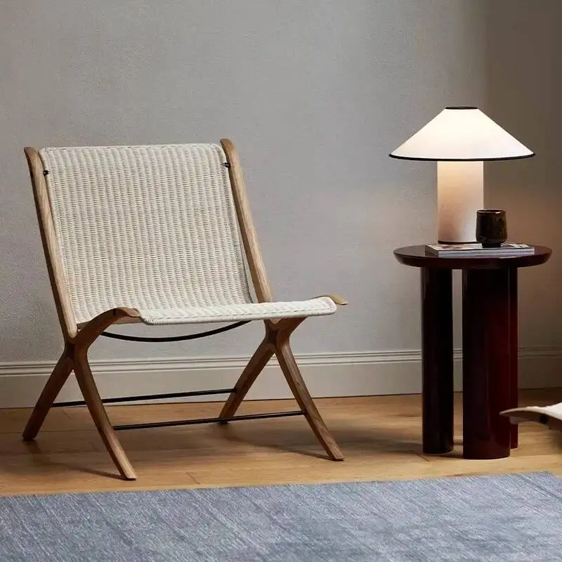 Retro Modern Round Side Table with Vintage Design for Small Spaces Easy Assembly Mid-Century Sofa Coffee Table for Living Room