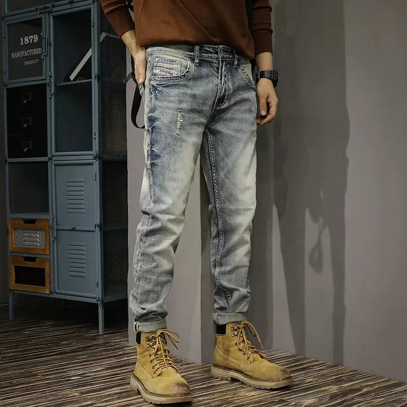 Рисунок 6 - Джинсы мужские Стрейчевые в стиле ретро