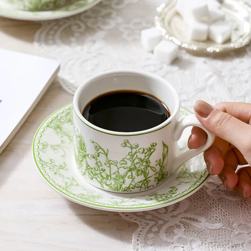 طقم قهوة سيراميك فنجان وصحن