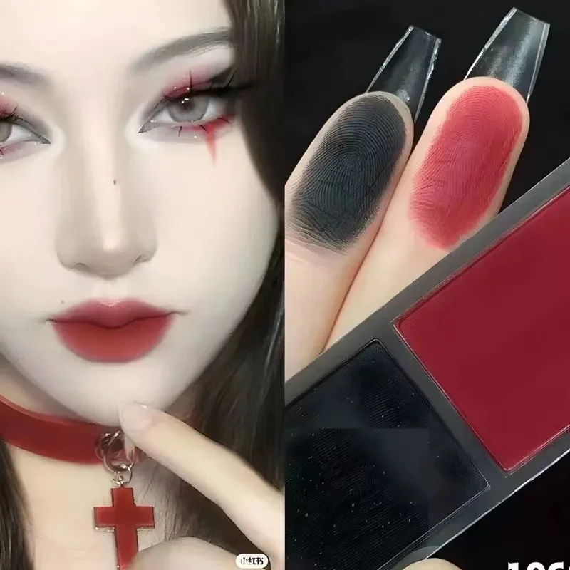 Dark Shibuya babes! biya black red eyeshadow disc red black two tone smoky makeup