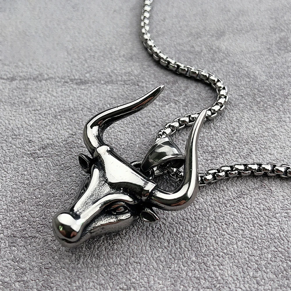 Punk Hip Hop Stierkampf Bull Kopf Anhänger Halskette Männer Mode Biker Edelstahl Bull Kopf Halskette Schmuck Kreative Geschenke