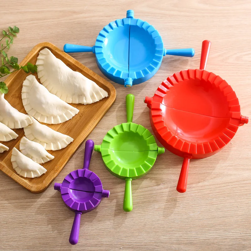 Dumpling Maker Plastic Dumplings Maker Mold Hand Dough Press Dumpling Clip DIY Ravioli Pie Mould Maker Kitchen Pastry Tools Cooking Accessories