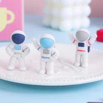 Kawaii Cartoon Astronaut Eraser Cute Space Men gomma matita gomme per bambini regalo cosmonauta scuola cancelleria forniture per studenti
