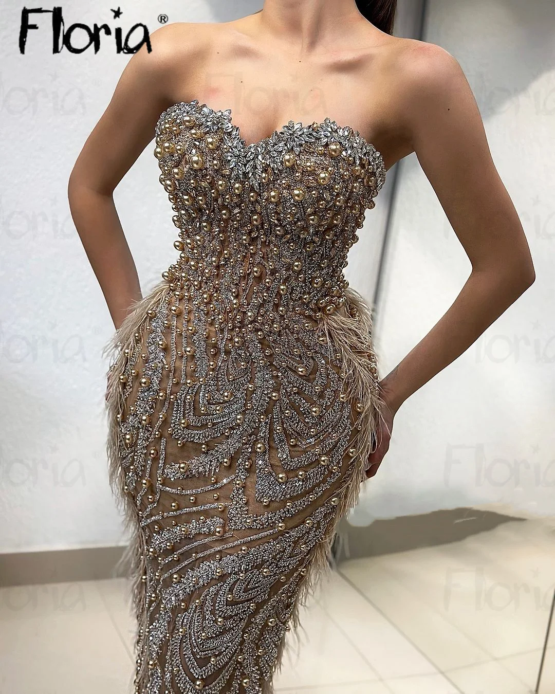 

Fashion Sweetheart Mermaid Gold Party Dress Champagne Pearls Wedding Dinner Prom Dress With Feather Formal Birthdaty Gowns