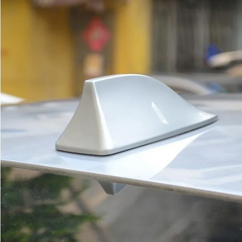 Car Shark Fin Car Shark Antenna Radio FM Signal for All Automobiles Aerials Auto Exterior Styling Replacement Parts