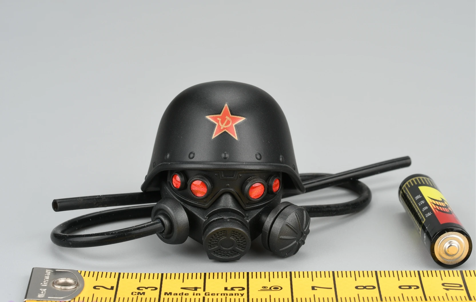

Flagset 1/6 Soldier FS 73046 Helmet+Mask Head Sculpture Model for 12 '' Red Alert Soviet Mobilizer