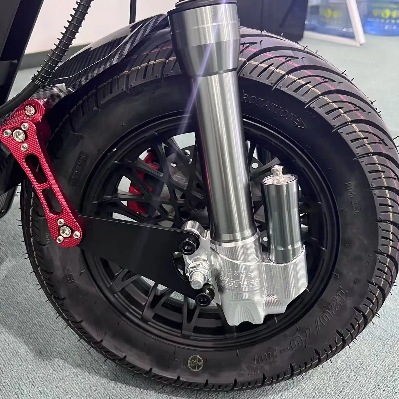 Racing 15000w QS 72V Electric Scooters Fast Speed 120-140KMH 70-90MPH Fat Tire 50/60AH Battery blade gt Scooter For Adults
