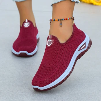 Women’s Slip-On Knit Sneakers 1