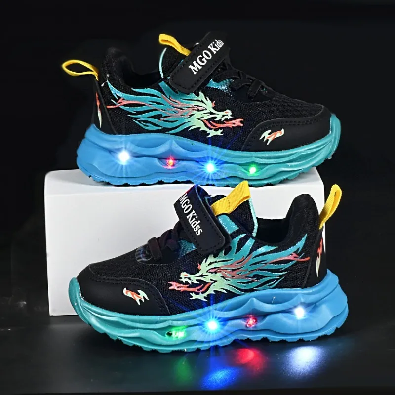 【Fast-selling】 New Women Sneaker Fashion Simple Glow Kids Shoe LED Lights Breathable Comfort Boy Shoes Sports Classic Trend Autumn Casual Shoes.