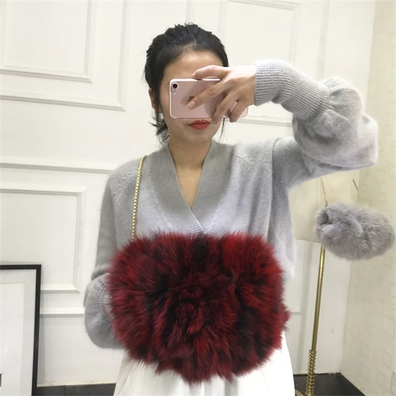 2024 Winter Luxury Real Fur Shoulder Bag Natural Fluffy Fox Fur Crossbody Bag Women's Hand Warmer Fur Dinner Bag