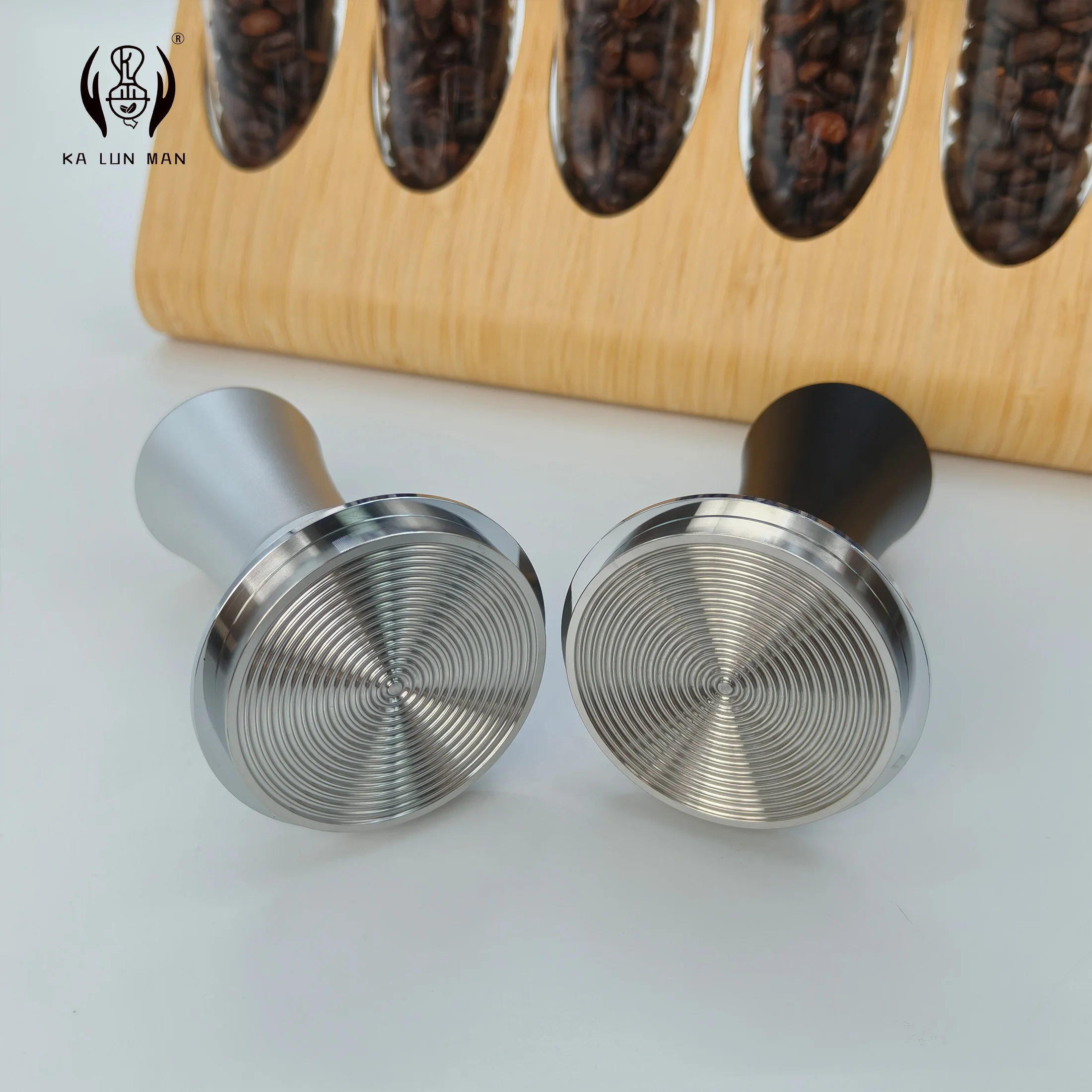 Espresso tamper stainless steel Threaded bottom aluminum alloy body available in silver and black dimensions:51.53.58mm. 1PC