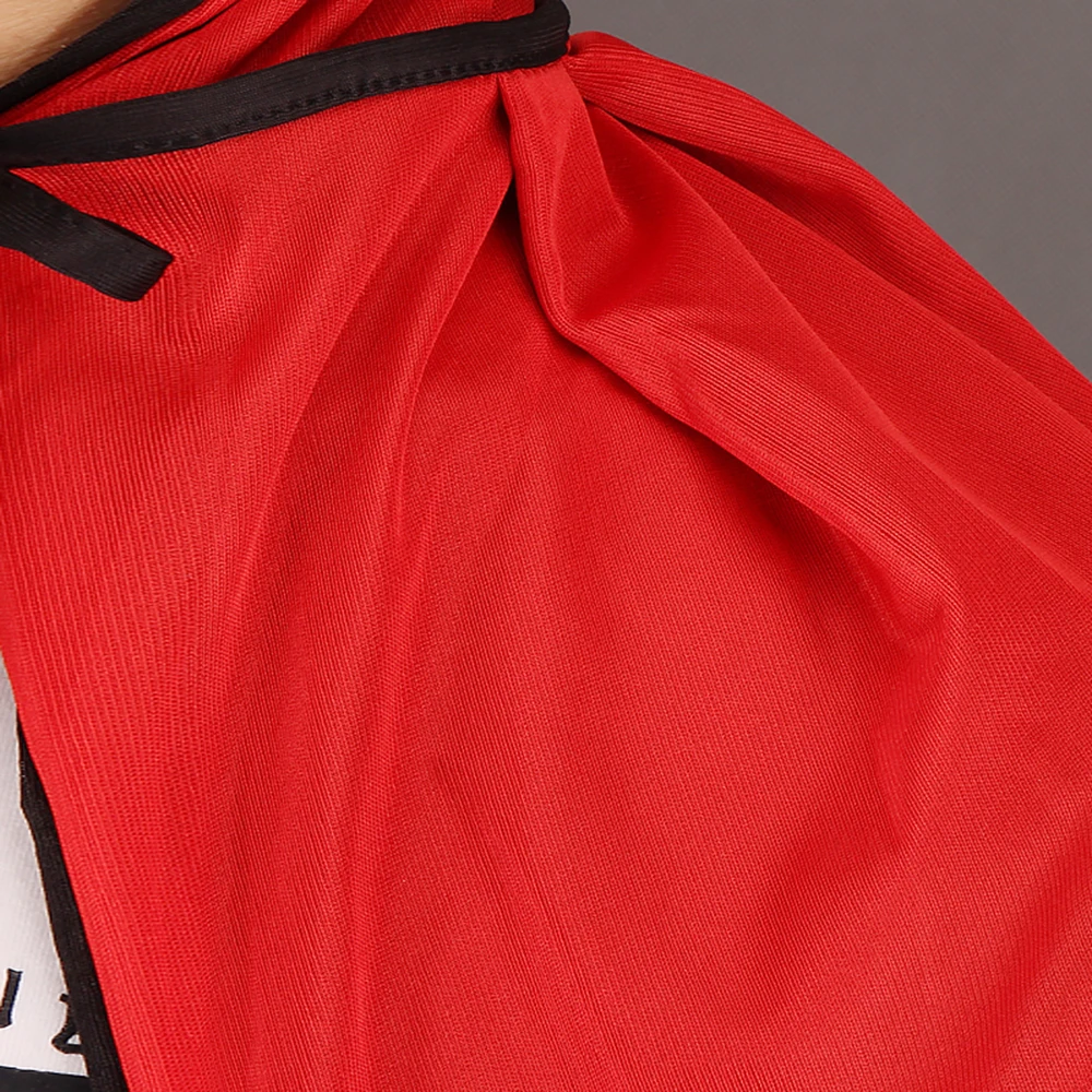 Рисунок 5 - Плащ-накидка вампира с капюшоном