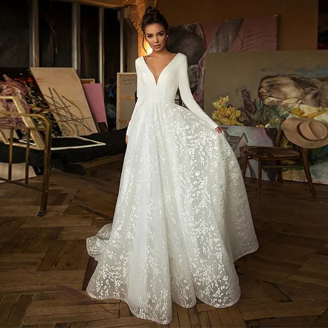 Elegant V-Neck Court Train Wedding Dress Lace A-Line Bridal Gown customized 1