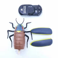 RC Animal Realistic Glowworm Remote Control Firefly Insect Vehicle Car Electric Scary Toy Halloween Pranks Joke Kids Adult Gifts 2