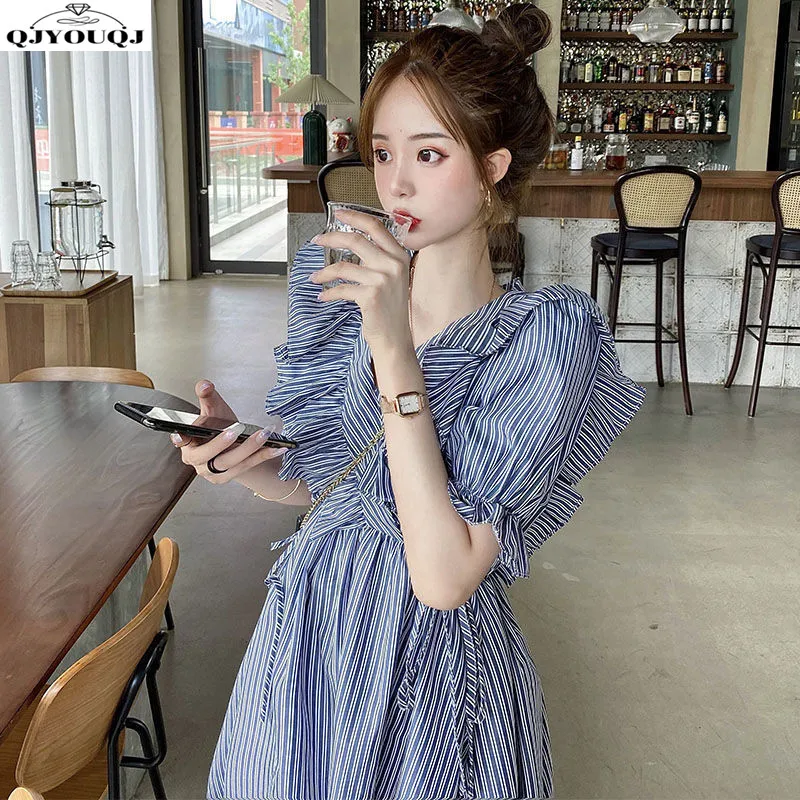 

Printed Stripe Loose Doll Dress for Women 2024 Spring/Summer New French Retro Ruffle Edge Bubble Sleeve Dress