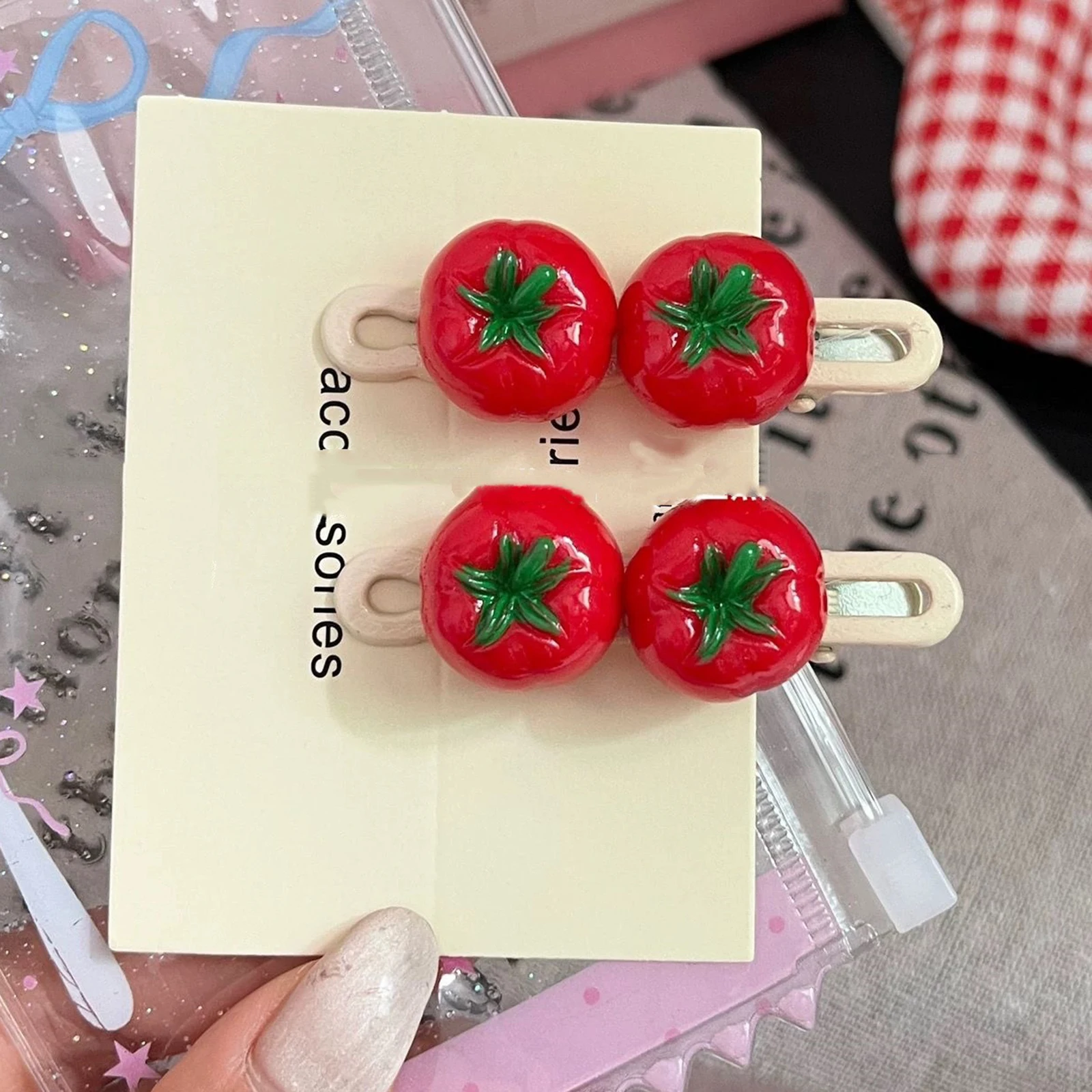 1 Stück niedliche Tomaten-Cartoon-Clip-Haarnadeln, 5,5 cm, lustiges Party-Zubehör für Kinder und Frauen, Weihnachtsfeier, rutschfeste Haarspangen