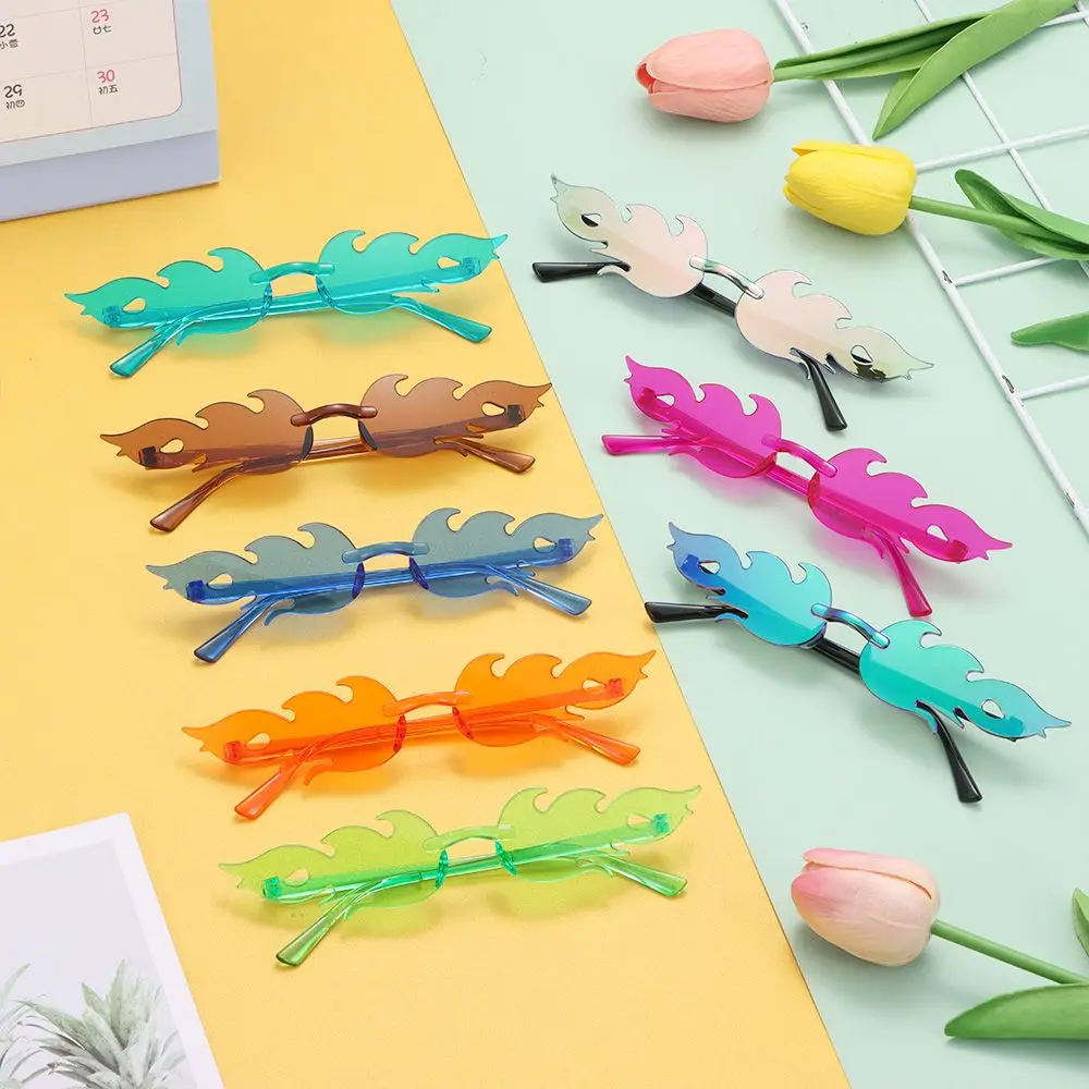 

Multicolor Fire Flame Shaped Sunglasses for Women 2024 Trendy Novelty Rimless Sunglasses UV400 Sun Glasses Party Cosplay Eyewear