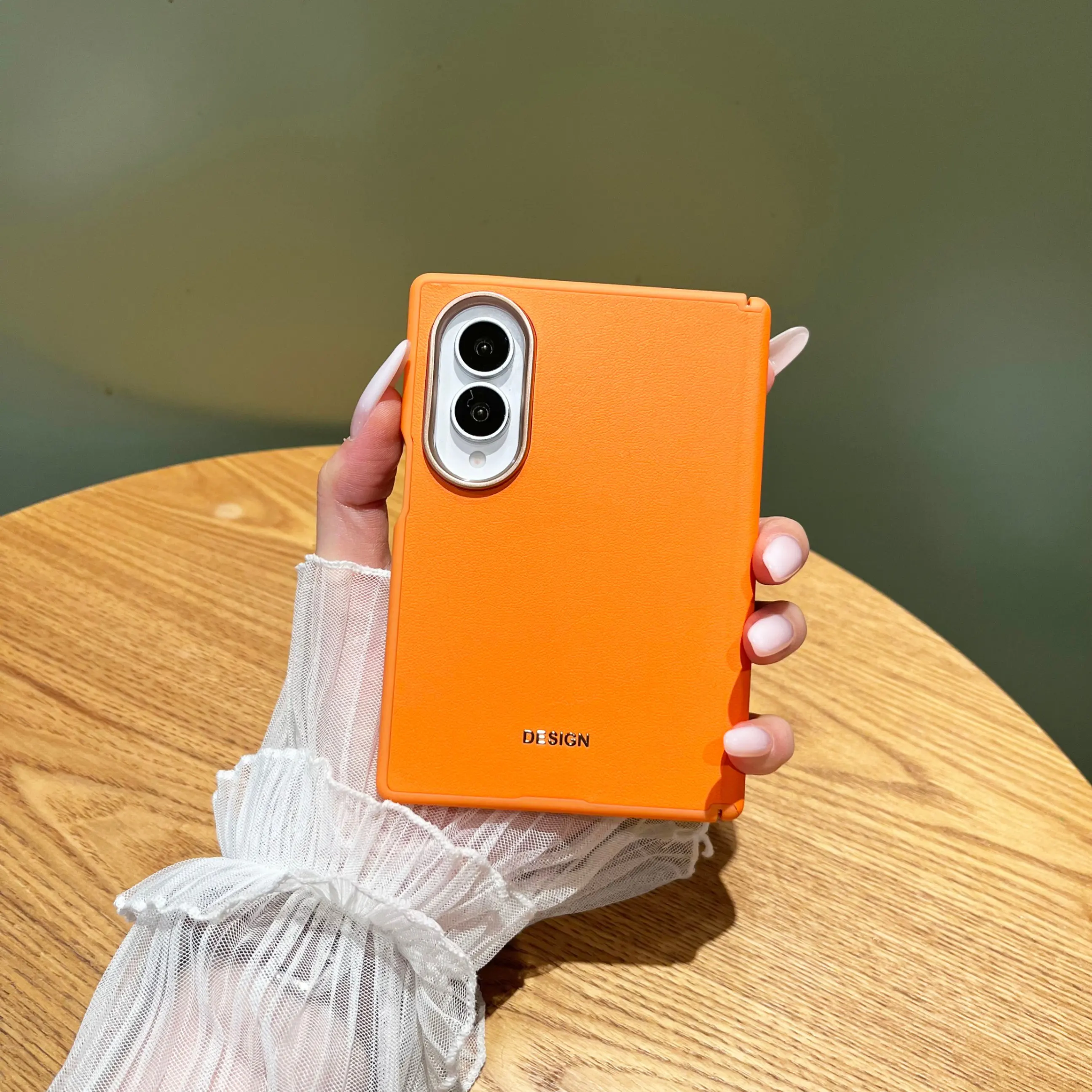Luxury Magnetic Leather Case with Skin Sensing and Shockproof Hinge Protection