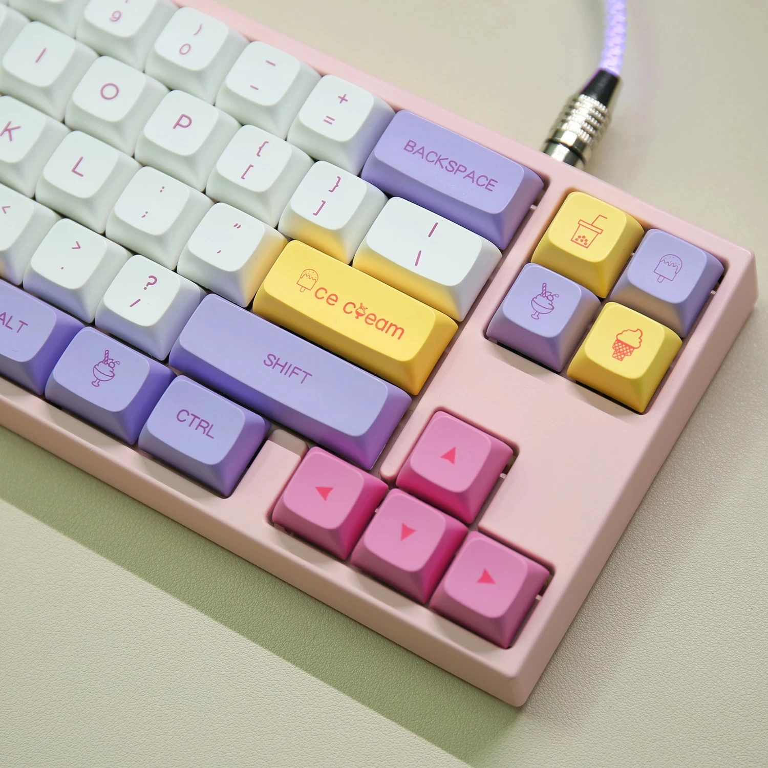 

135 Keys/set Milk Ice Cream Keycaps PBT Dye Sublimation Key Caps XDA Profile Keycap With 1.75U 2U Shift For GK61 GK64 ANNE