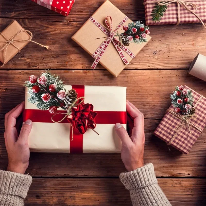 Artificial Christmas Berry Branches For Holiday Wreath Decor_voghion.com