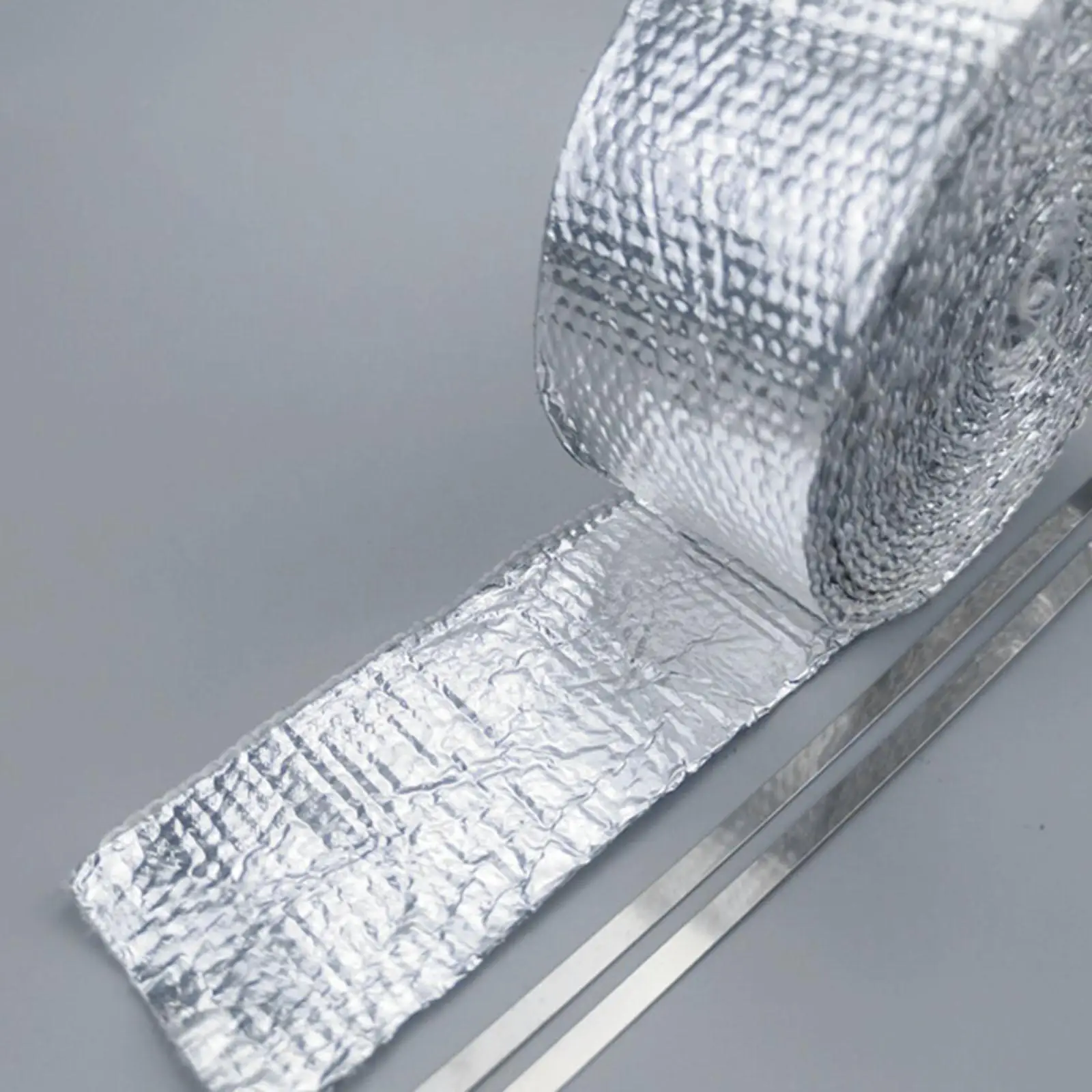 Aluminum Foil Fiberglass Duct Tube Tape High Temp Protection Heat Reflective Self Adhesive Barrier for HVAC Exhaust Pipe Aluminum Foil Fiberglass Duct Tube Tape High Temp Protection Heat Reflective Self Adhesive Barrier for HVAC Exhaust Pipe