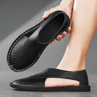 Sandales d'été en cuir véritable pour hommes, chaussures de plage pour jeunes, pantoufles légères et respirantes, sandales basses pour hommes 6