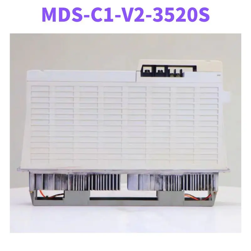 

Second-hand MDS-C1-V2-3520S MDS C1 V2 3520S Servo Drive Unit Tested OK
