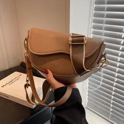 Women's Vintage Solid Color Saddle Shoulder Bag with Wide Strap (Light brown)