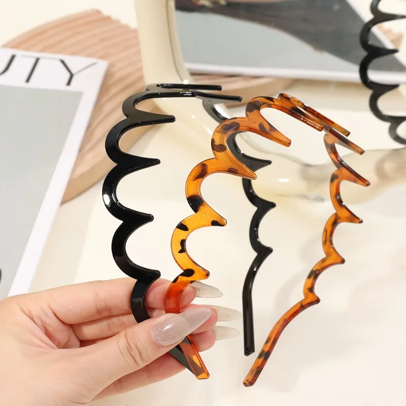 2 pieces of wavy hairbands for women Non-slip Pressure Forehead Broken Hair Simple Black Amber Hair Bands Hair toothed comb