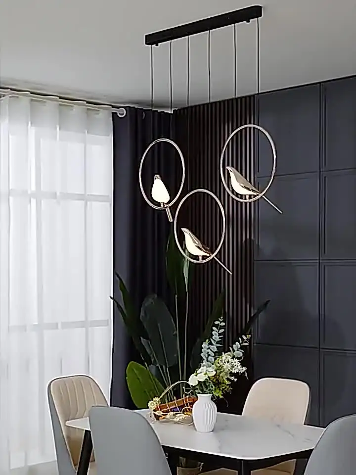 Настенные светильники Vinilky золотого цвета